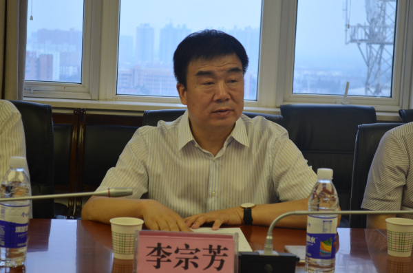 李宗芳医院讲话.jpg