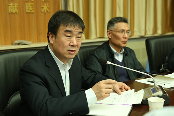 7.院长李宗芳做总结_副本.jpg
